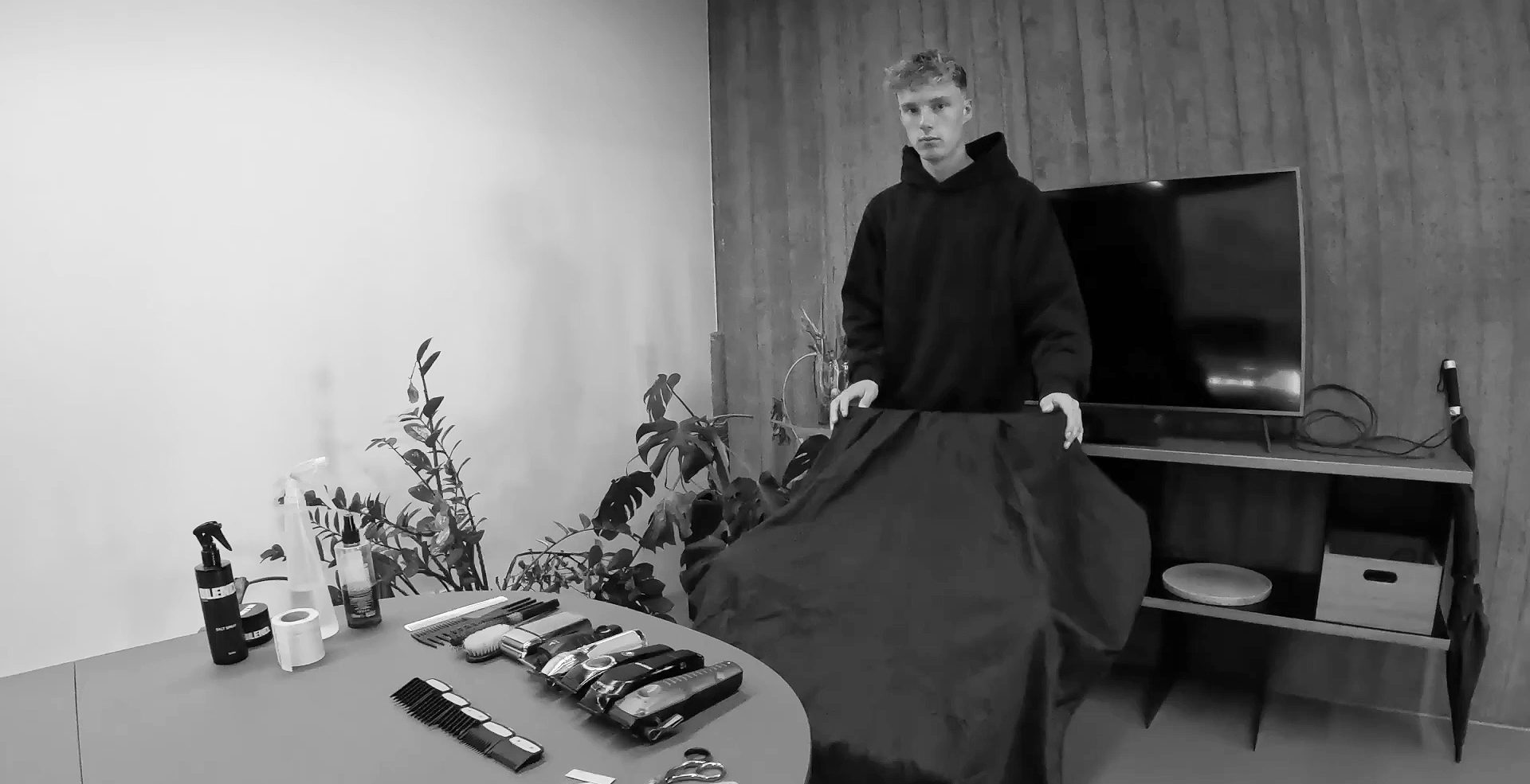 Elliot, cofounder af Trimano og frisør